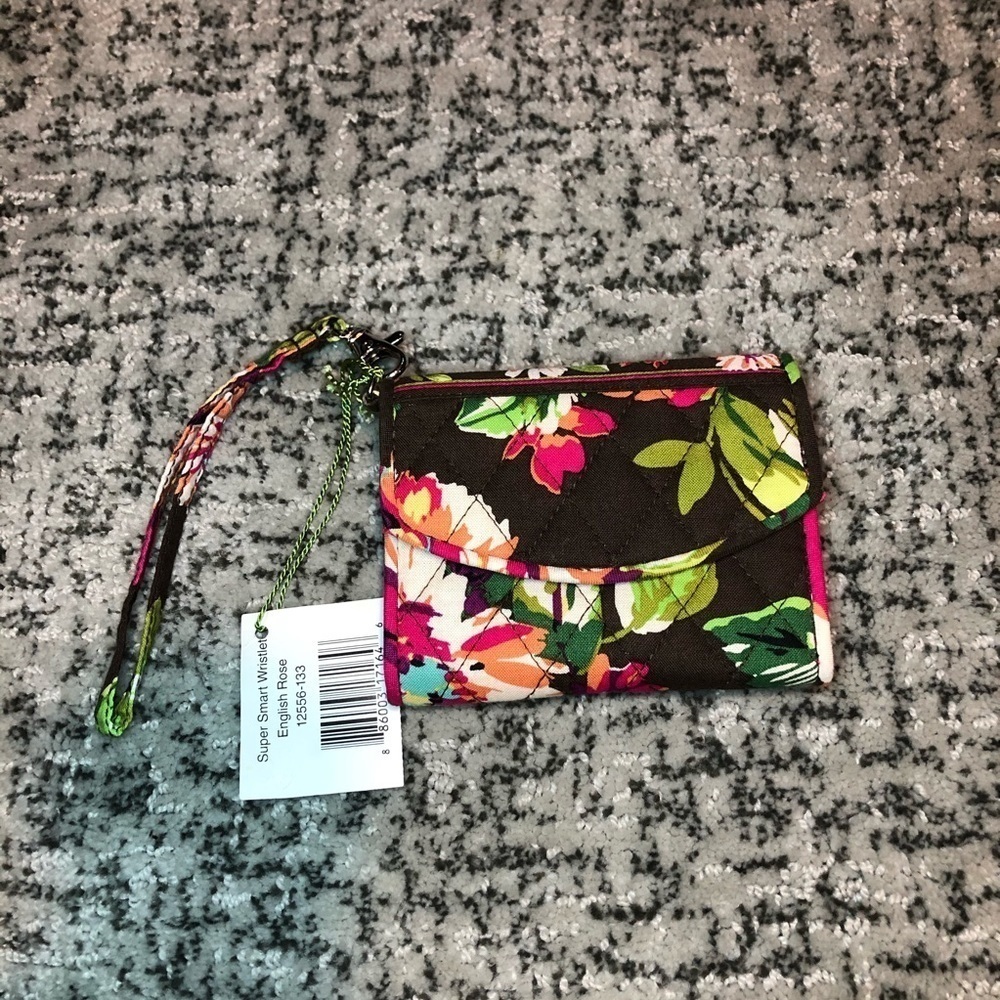 NWT Vera Bradley Flower Pattern Wristlet Wallet - Picture 1 of 7
